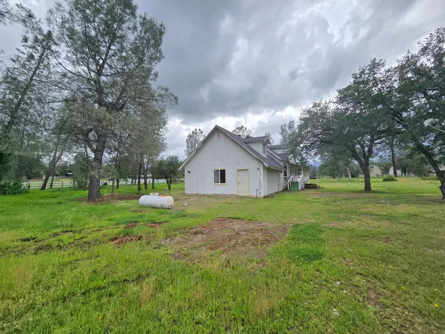 16041 Setting Sun Drive, Anderson, CA 96007 - #2