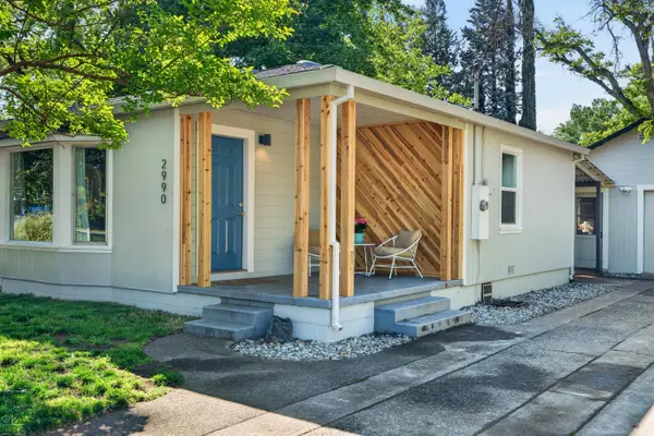 2990 Anita Street, Redding, CA 96001