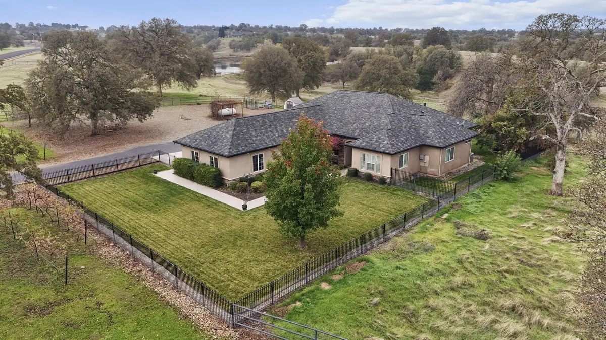 19055 Del Mar Drive, Cottonwood, CA 96022 - #1