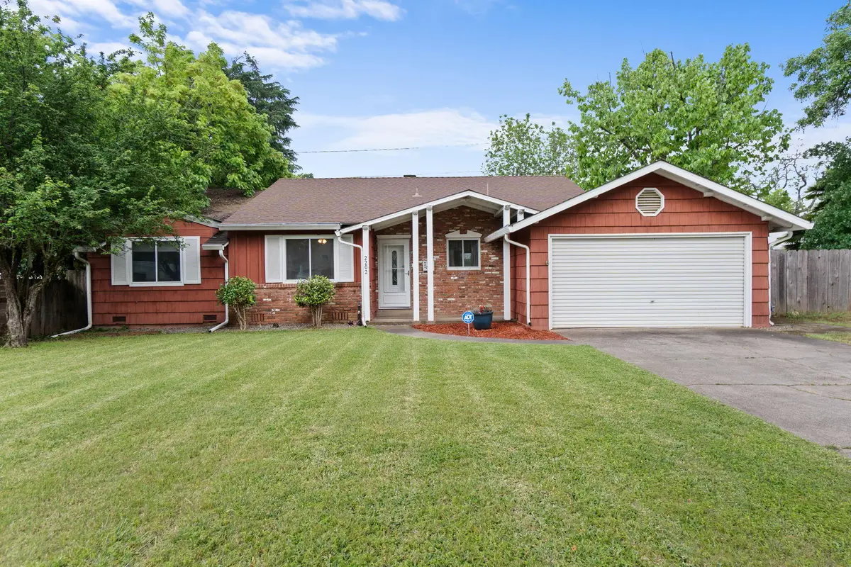 2202 Canal Drive, Redding, CA 96001 - #1