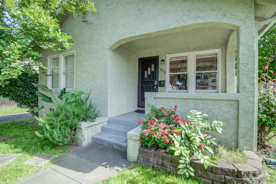 1079 South Street, Redding, CA 96001 - #3