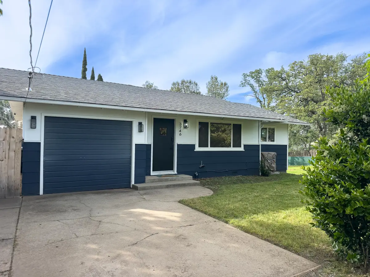 3746 Yuletide Avenue, Redding, CA 96003 - #1