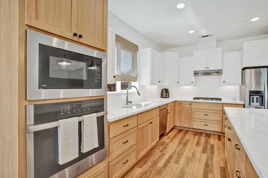 3511 Laver Street, Redding, CA 96002 - #2