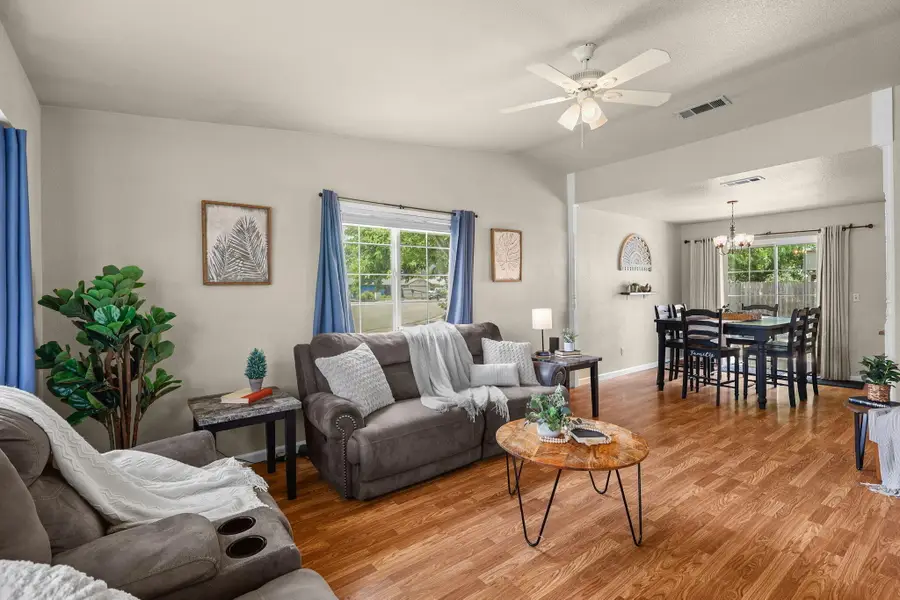 4310 Swallowtail Court, Redding, CA 96003 - #2