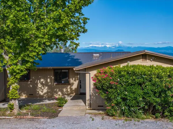 19250 Hill Street, Anderson, CA 96007