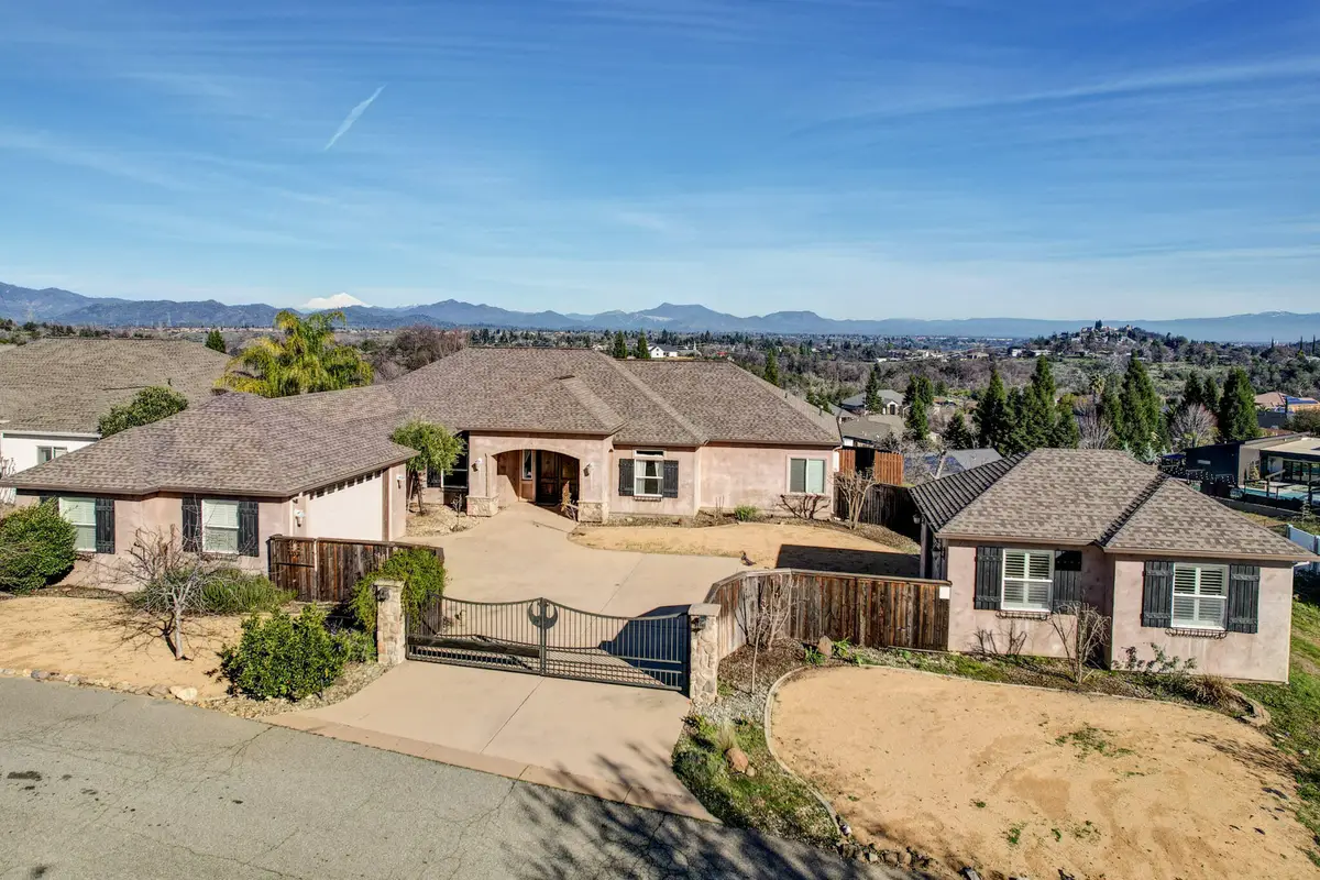 1513 Brinn Drive, Redding, CA 96001 - Image #1