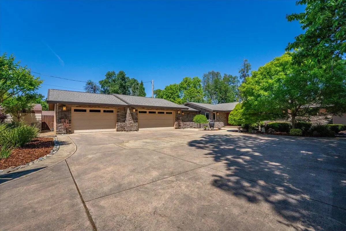 6913 Riverside Drive, Redding, CA 96001 - #1