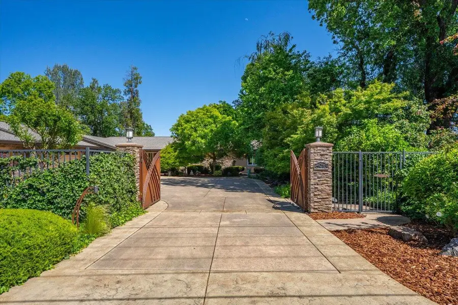 6913 Riverside Drive, Redding, CA 96001 - #3