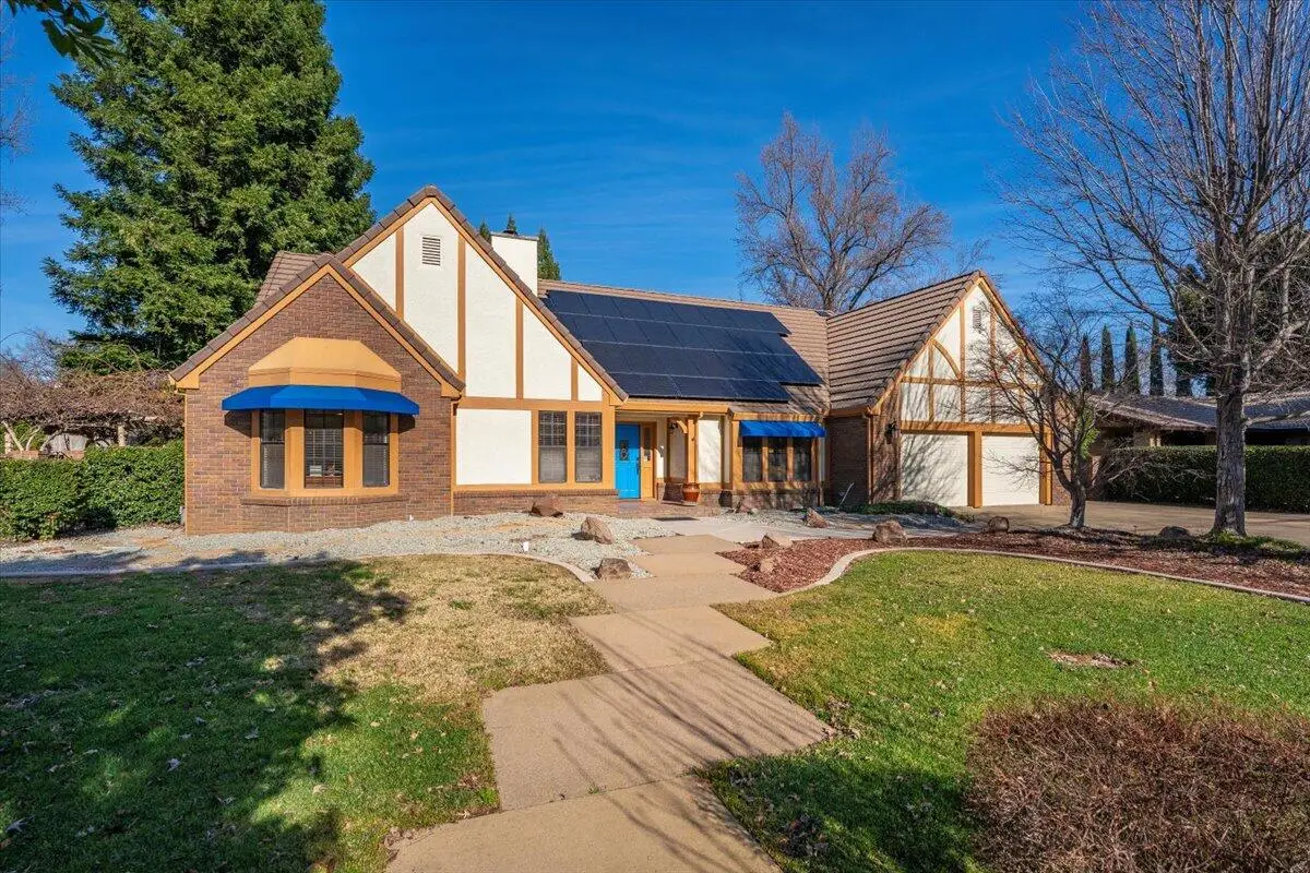 2850 Balaton Avenue, Redding, CA 96001 - Image #1