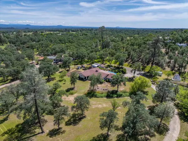 21781 Coloma Drive, Palo Cedro, CA 96073