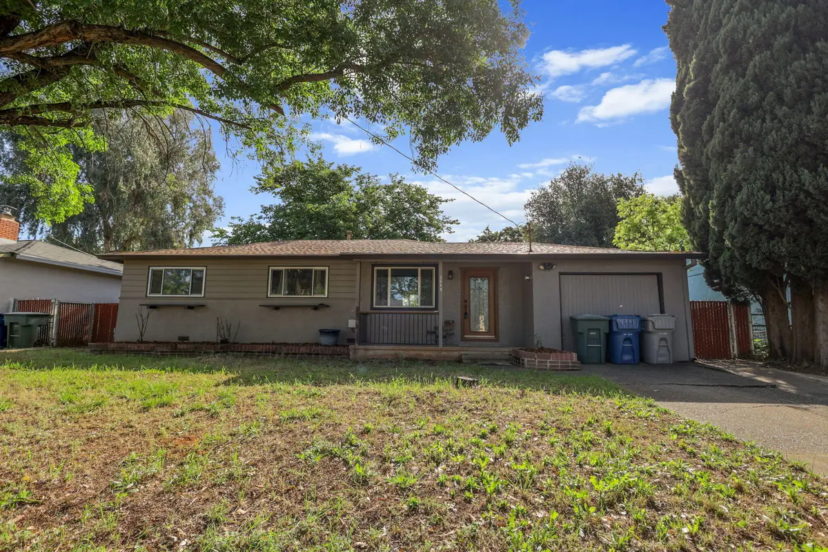 2843 Kenco Avenue, Redding, CA 96002 - #1