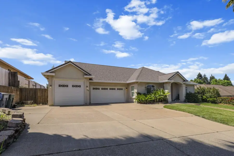 558 Fair Hill Drive, Redding, CA 96003 - #2