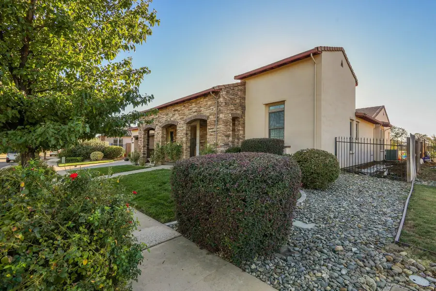 20284 Domaine Place, Anderson, CA 96007 - #3