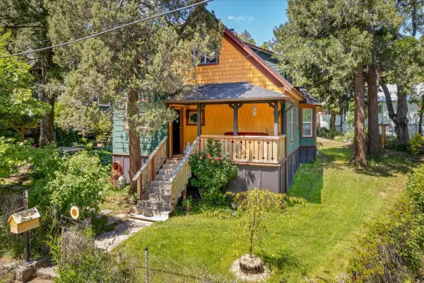 4201 Wood Street, Dunsmuir, CA 96025
