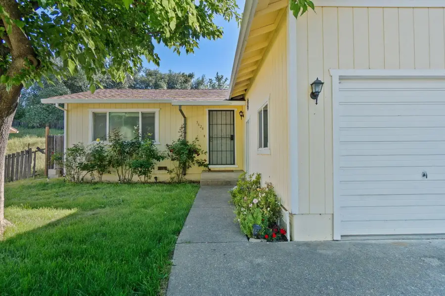 3624 Loren Court, Anderson, CA 96007 - #3