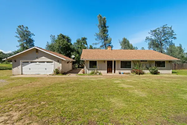 16434 Emmett Lane, Anderson, CA 96007