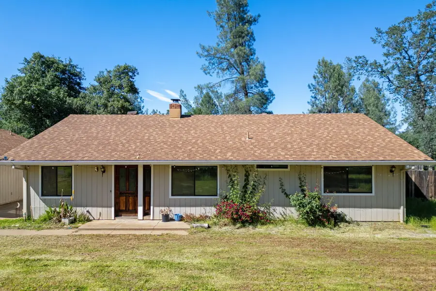 16434 Emmett Lane, Anderson, CA 96007 - #3