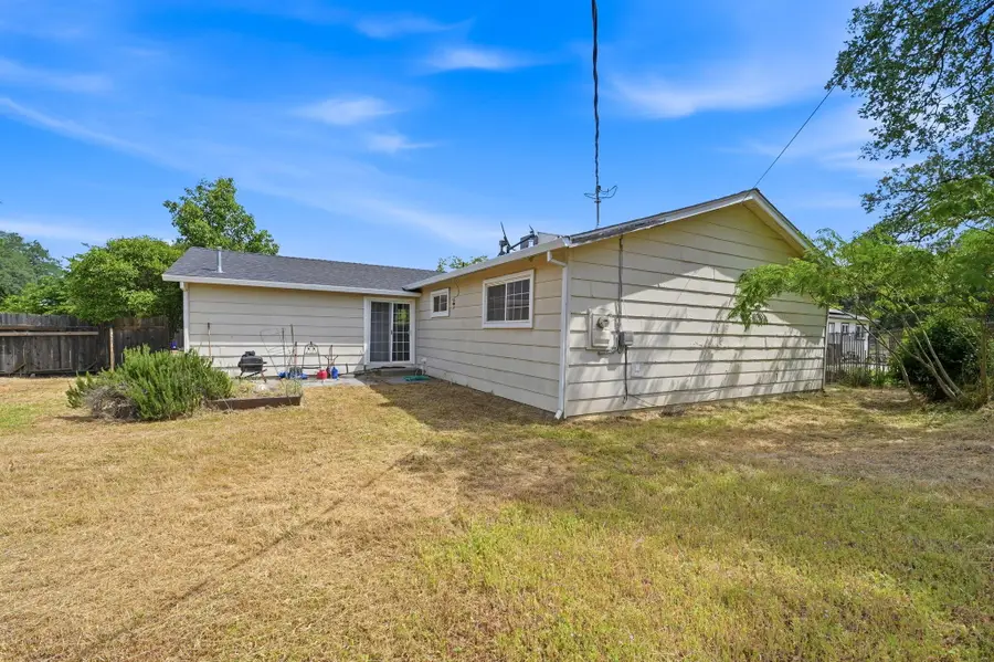 2167 Knobcone Avenue, Anderson, CA 96007 - #3