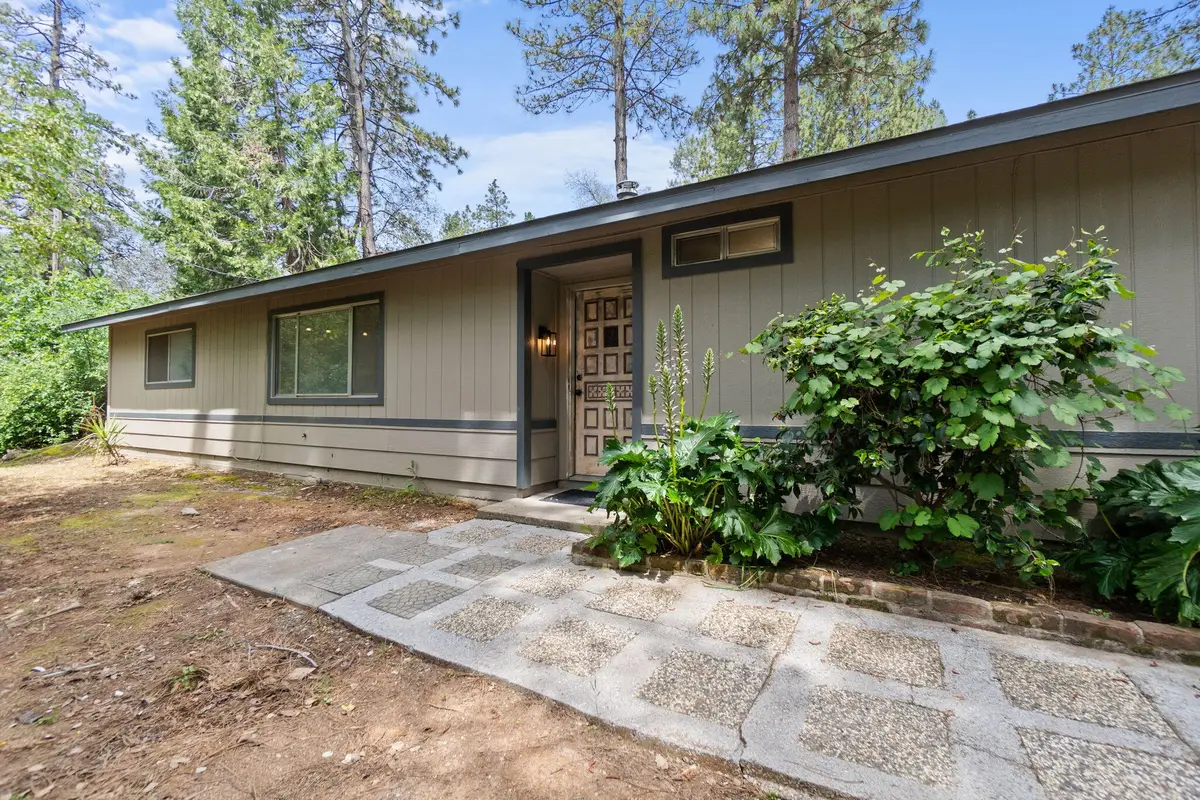 15084 Early Dawn Lane, Redding, CA 96003 - #1