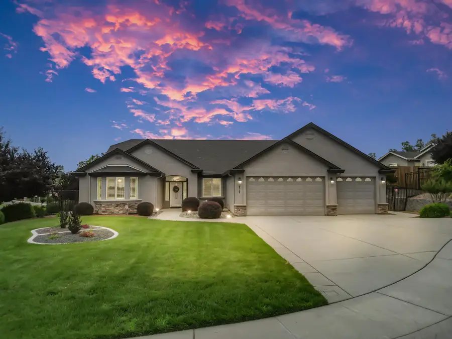 926 Fantenell Court, Redding, CA 96003 - #2