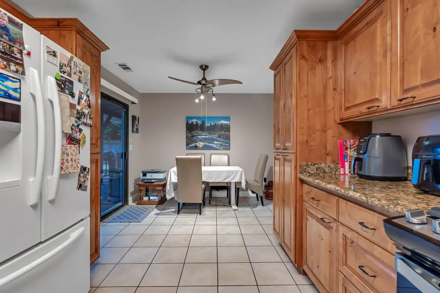 3930 Sunwood Drive, Redding, CA 96002 - #3