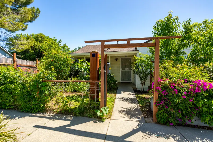 1436 3rd Street, Red Bluff, CA 96080 - #2