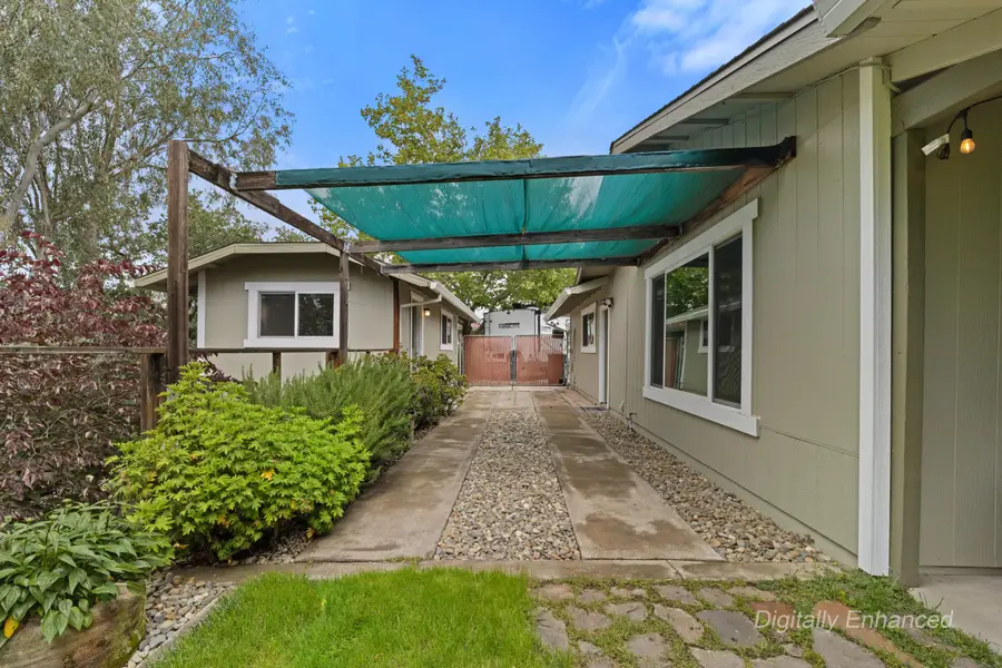 3695 Seneca Court, Redding, CA 96001 - #2