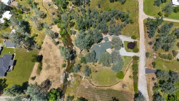 19860 Union School Road, Redding, CA 96003