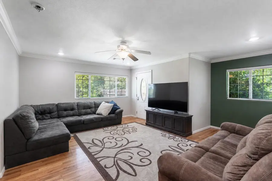 3372 Riverside Drive, Anderson, CA 96007 - #3