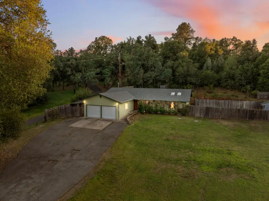 10618 Old Oregon Trail, Redding, CA 96003 - #2