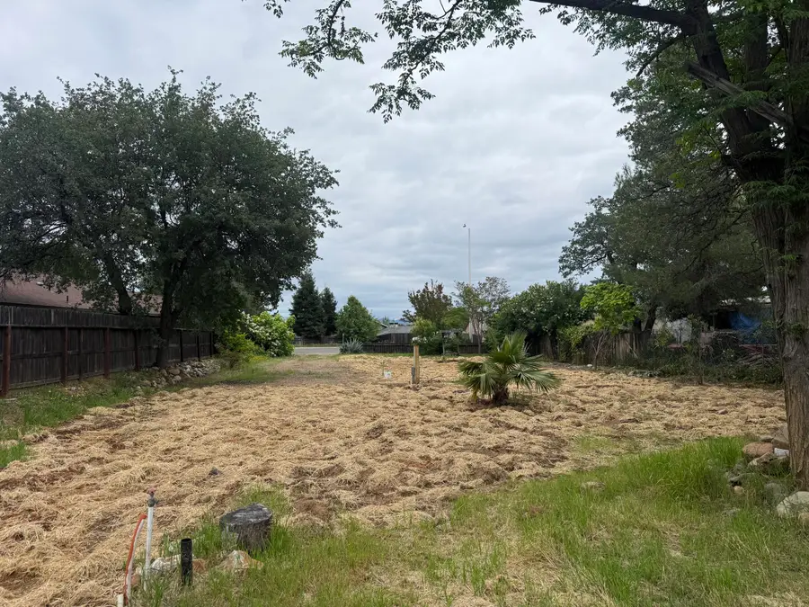 949 August Way, Redding, CA 96003 - #3