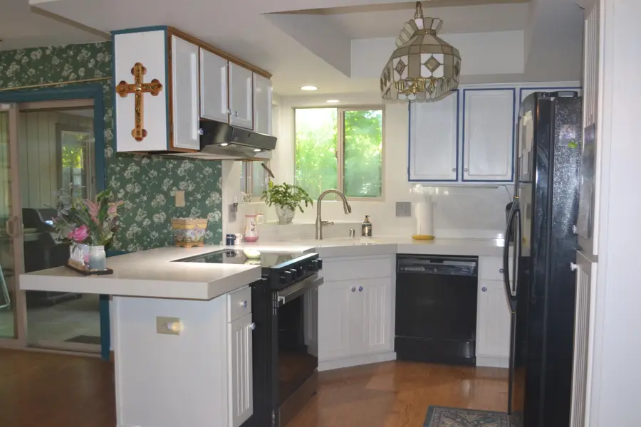 6671 Creekside Street, Redding, CA 96001 - #2