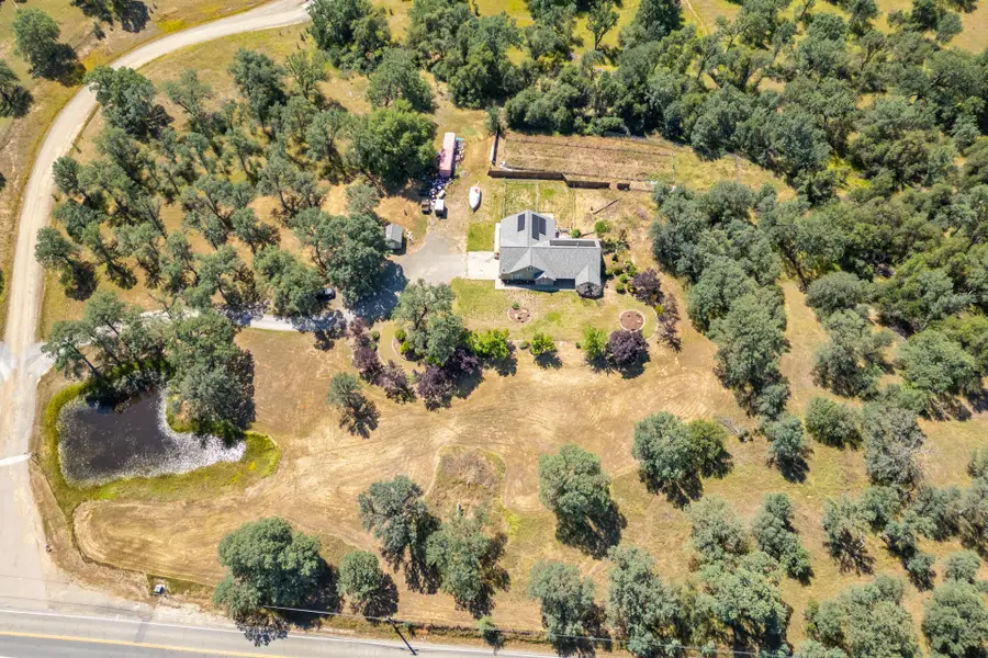 18255 Gas Point Road, Cottonwood, CA 96022 - #2