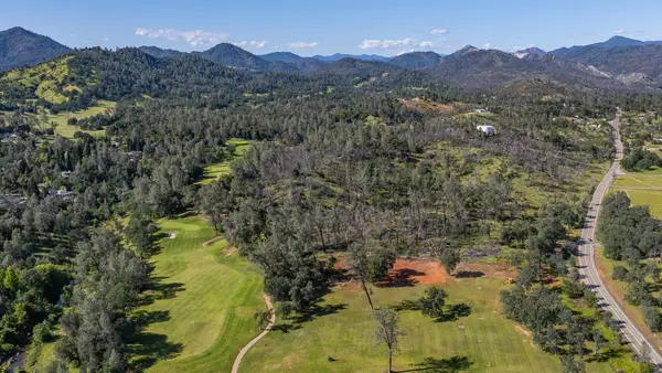 13342 Old Oregon Trail, Redding, CA 96003