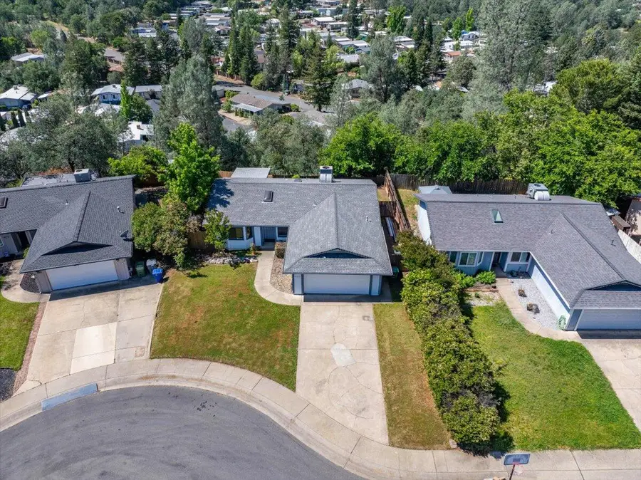 822 Monarch Court, Redding, CA 96003 - #2