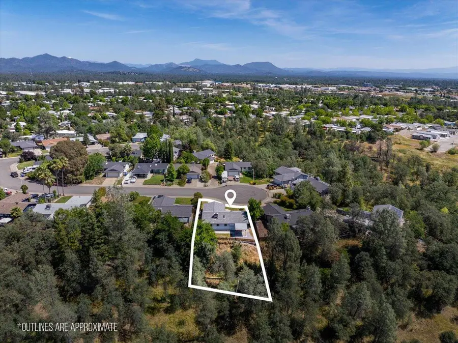 822 Monarch Court, Redding, CA 96003 - #3