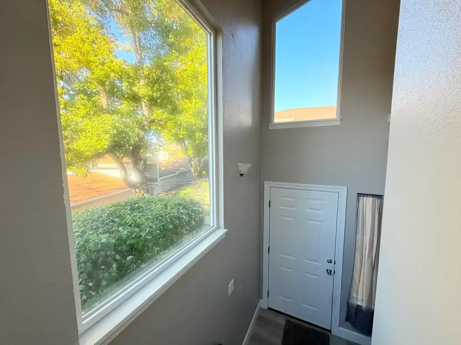 225 Ridgetop Drive #APT 214, Redding, CA 96003 - Image #2