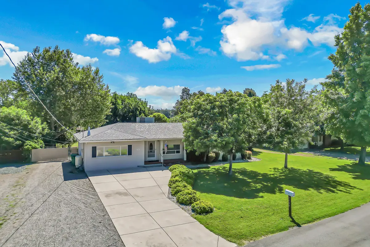3289 Wilshire Drive, Redding, CA 96002 - #1