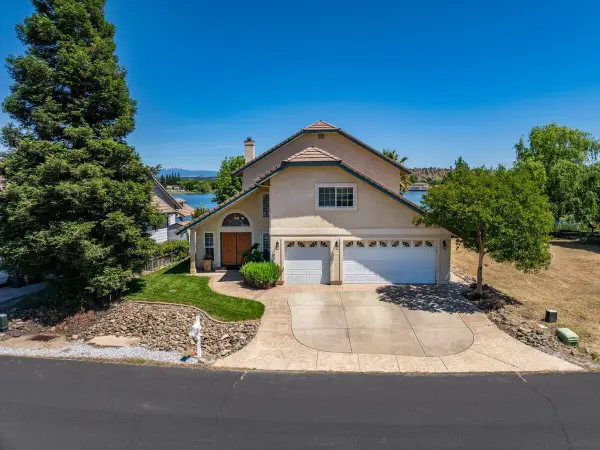 19028 Shoreline Drive, Cottonwood, CA 96022