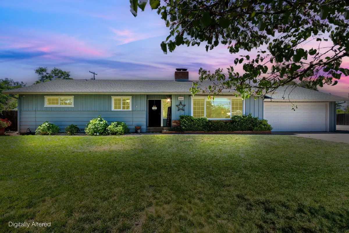 3682 Suzanne Way, Redding, CA 96002 - #1