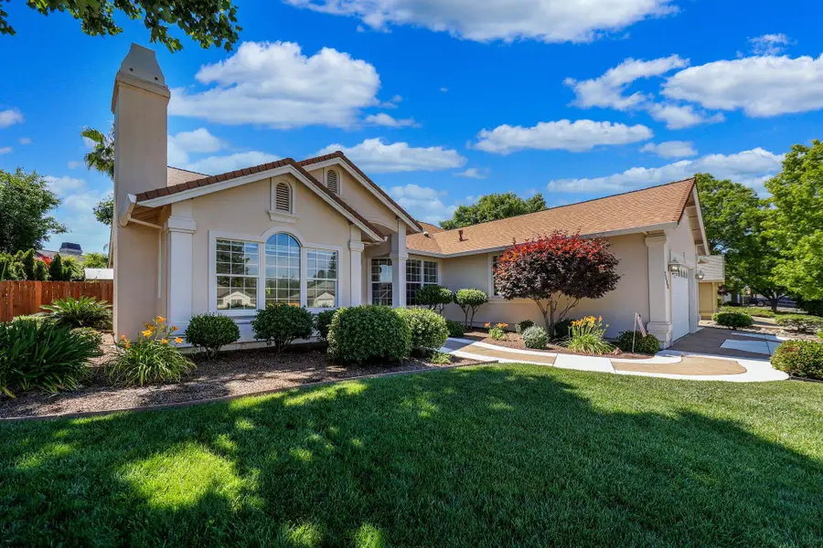 2468 Cumberland Drive, Redding, CA 96001 - #2