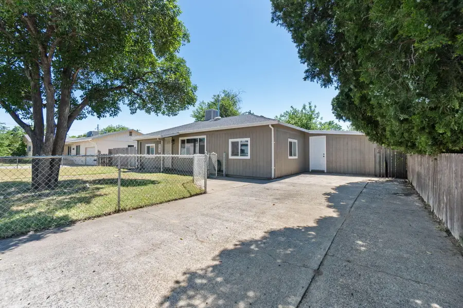 725 East Avenue, Red Bluff, CA 96080 - #3