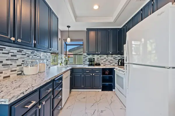 426 Ridgecrest Trail #APT 223, Redding, CA 96003
