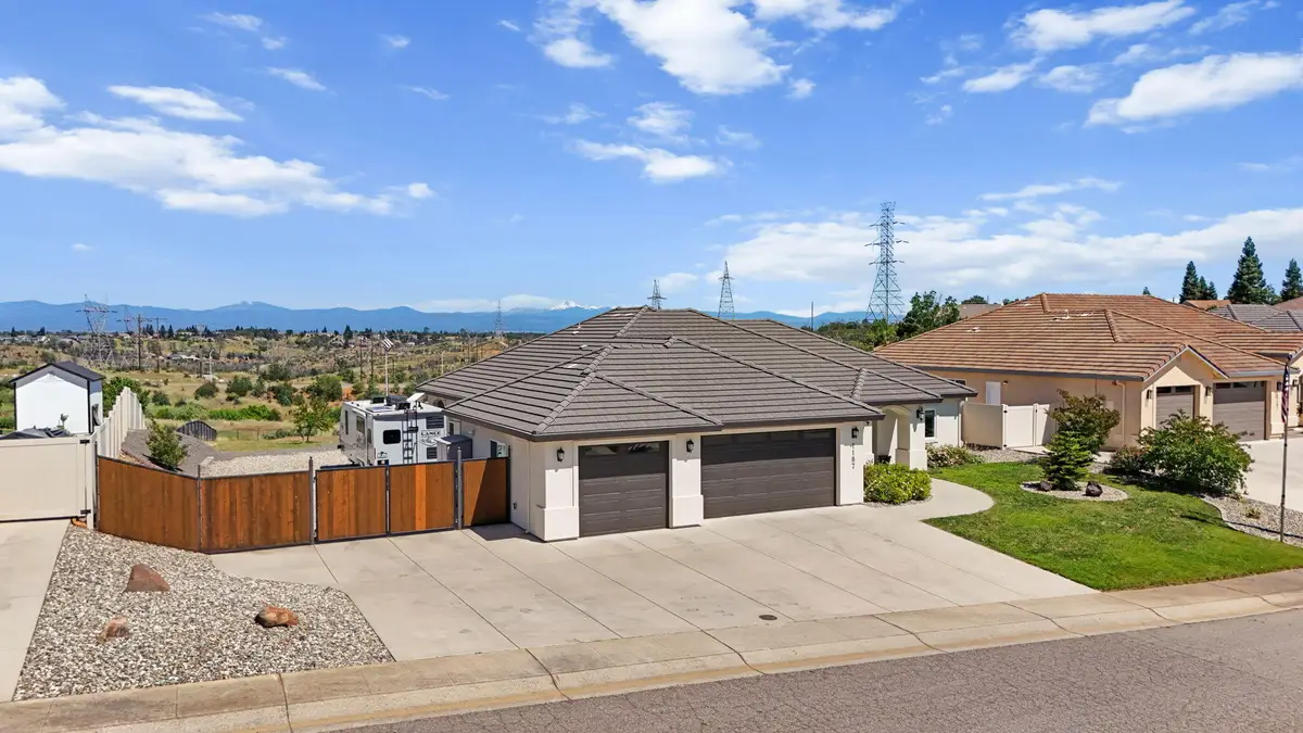 1187 Coggins Street, Redding, CA 96003 - #1