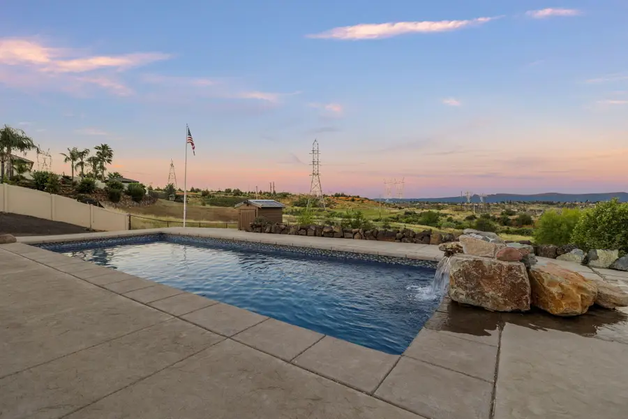 1187 Coggins Street, Redding, CA 96003 - #3