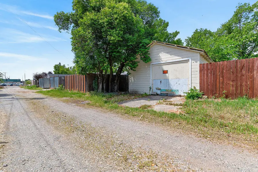 1330 4th Street, Red Bluff, CA 96080 - #3