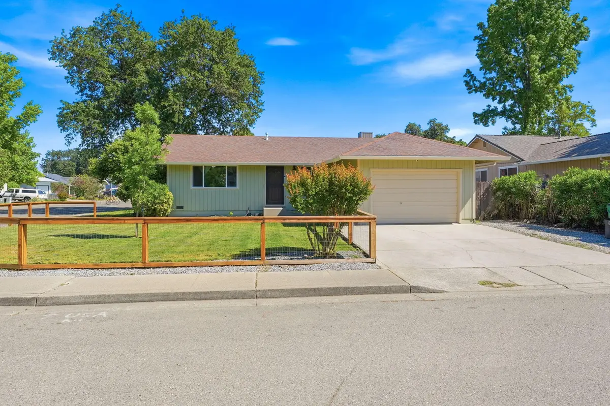 2885 Iris Street, Anderson, CA 96007 - #1