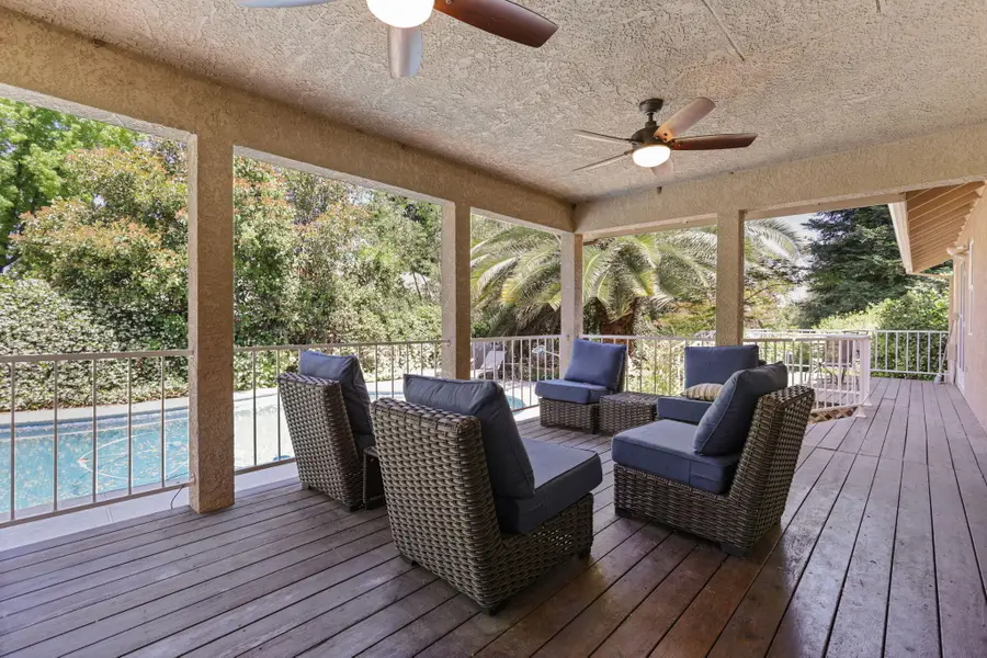 568 River Oaks Drive, Redding, CA 96001 - #2
