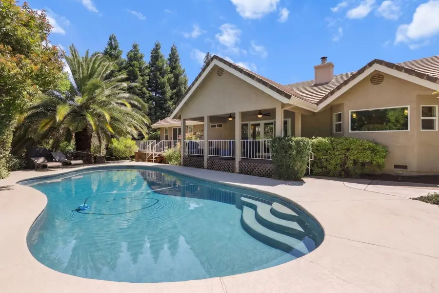 568 River Oaks Drive, Redding, CA 96001 - #3