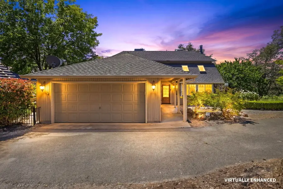 8090 Montgomery Circle, Redding, CA 96001 - #2